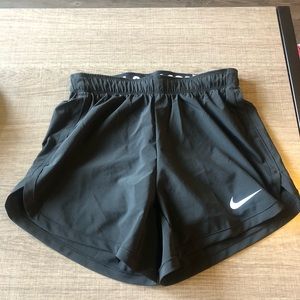 Black nike shorts